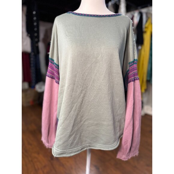 NEW Natural Life Boho Style Knit Top S/M Gray Pink Embroidered Sweatshirt - Picture 4 of 14